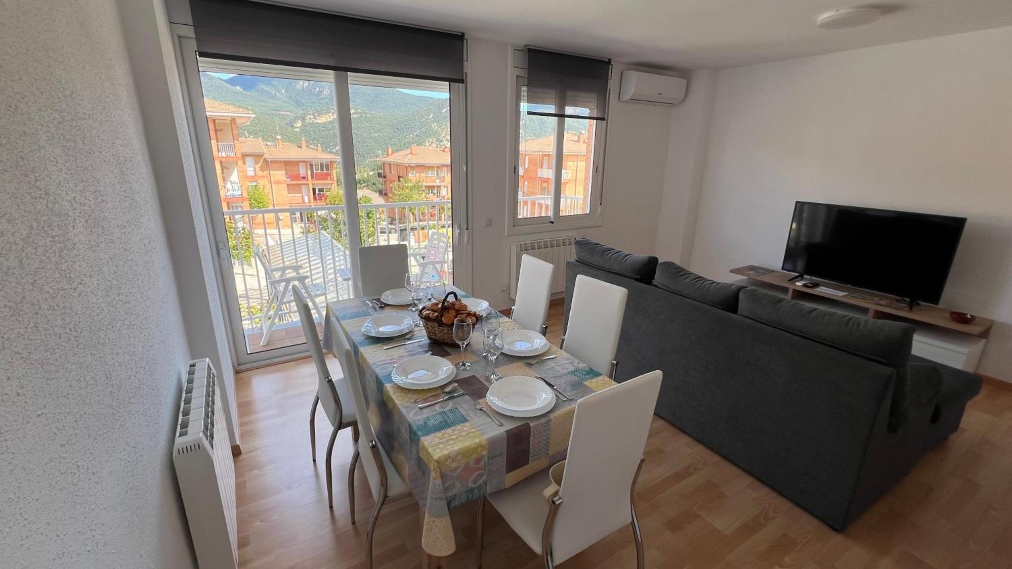 Apartament Acollidor Al Bergueda 6P Sant Jordi de Cercs Kültér fotó